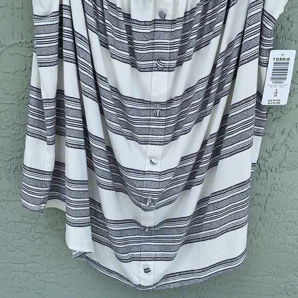 Torrid NWT Sz 4X Super Soft Off The Shoulder - Picture 4 of 10